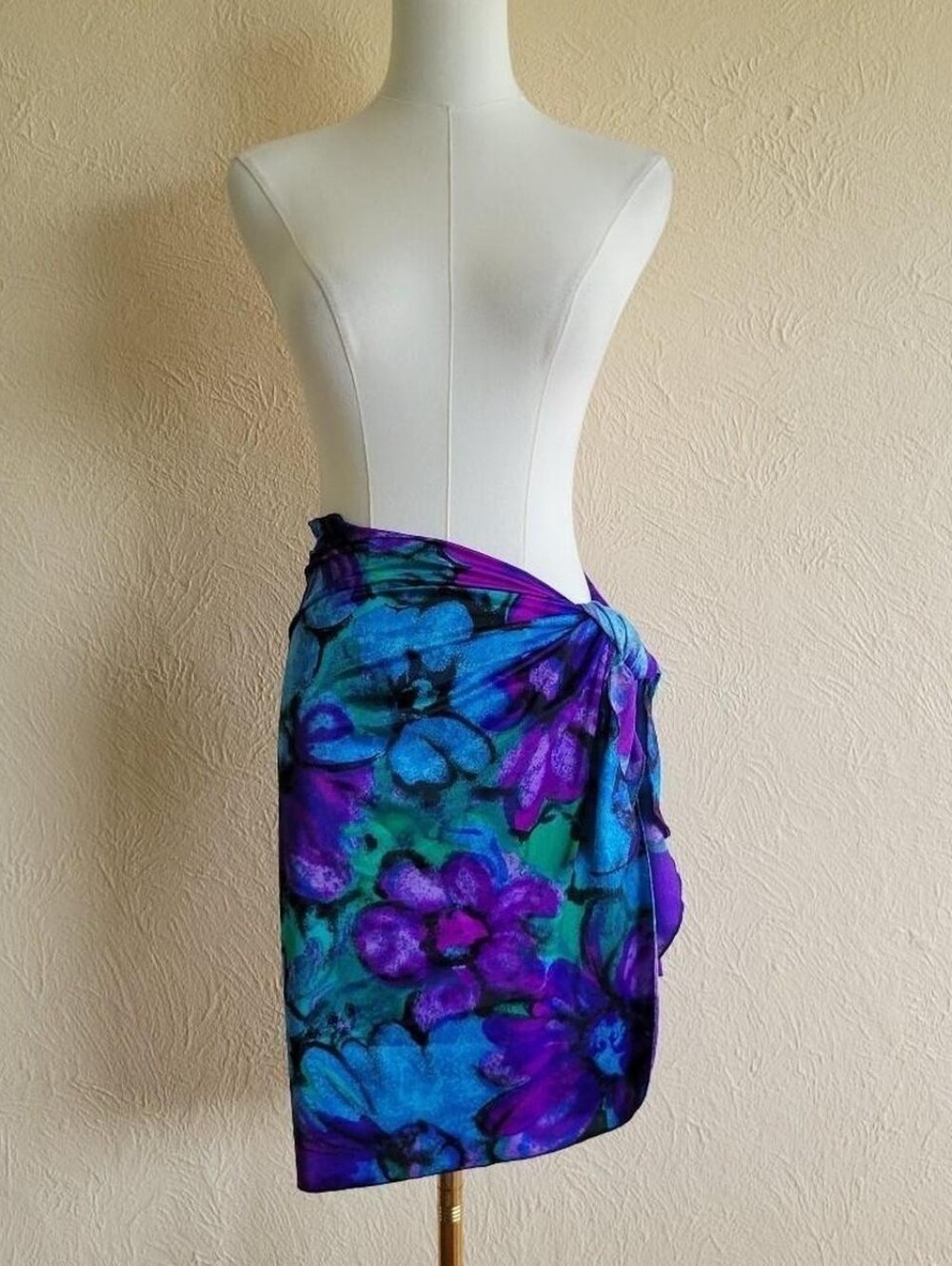 Jantzen Swim | Vintage Blue & Purple Floral Sarong